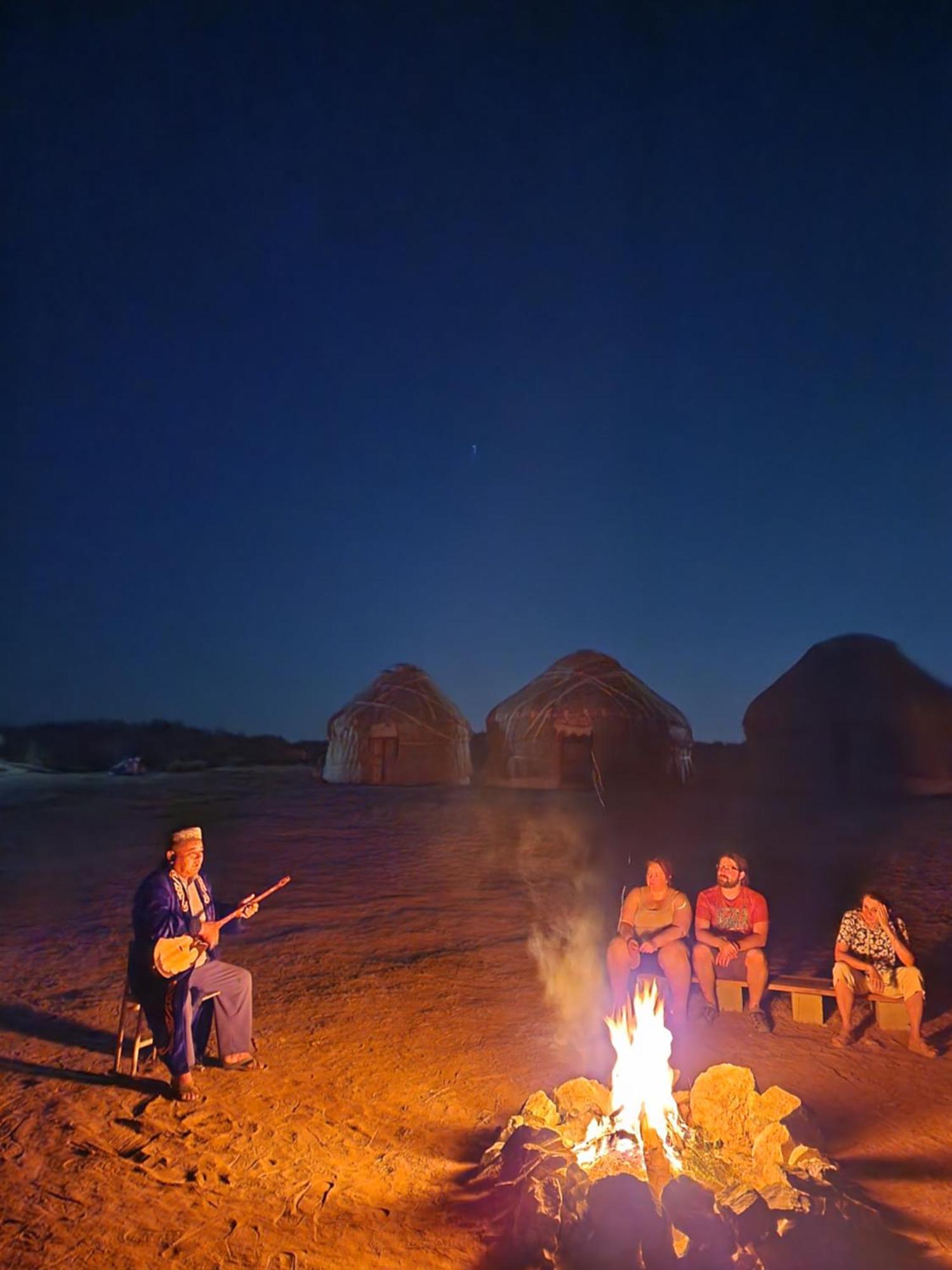 Authentic Uzbek Yurt Camp Eco-Friendly Hotell Nurota Exteriör bild