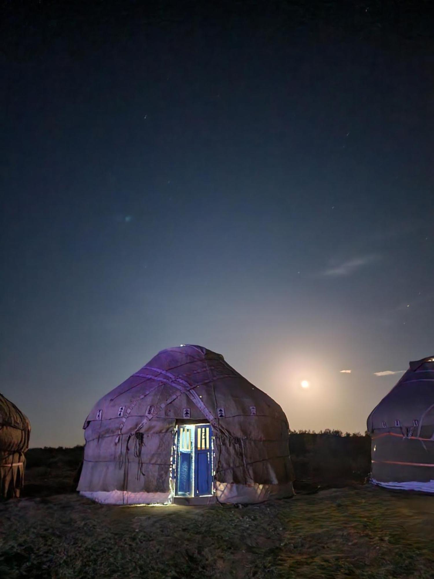 Authentic Uzbek Yurt Camp Eco-Friendly Hotell Nurota Exteriör bild