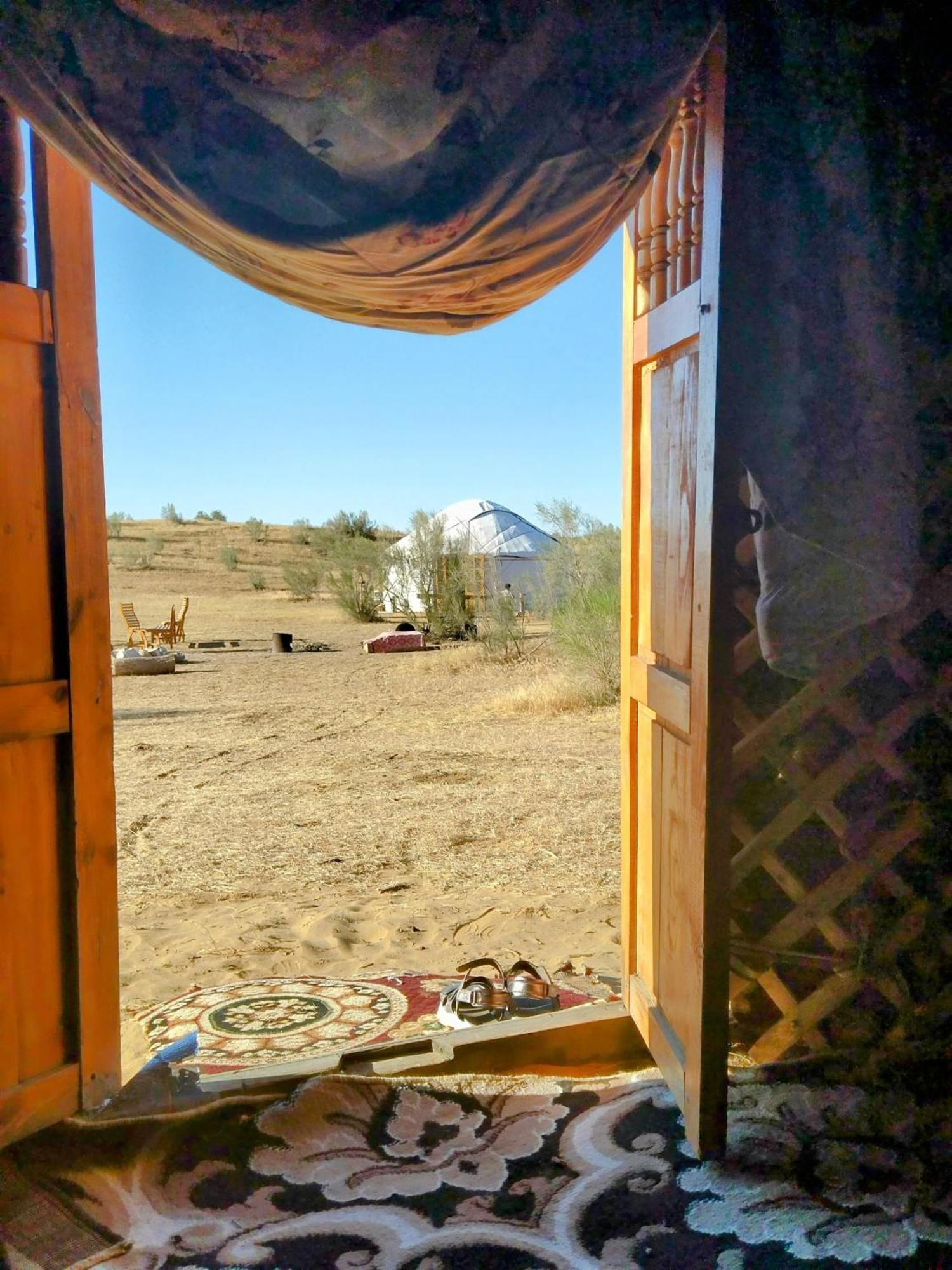Authentic Uzbek Yurt Camp Eco-Friendly Hotell Nurota Exteriör bild